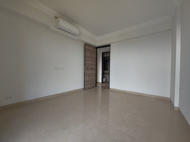 Room, beverly-golf-avenue 3.5 Bedroom 2072 Sq.Ft. Apartment In Mohali Sector 65 Chandigarh 8389911