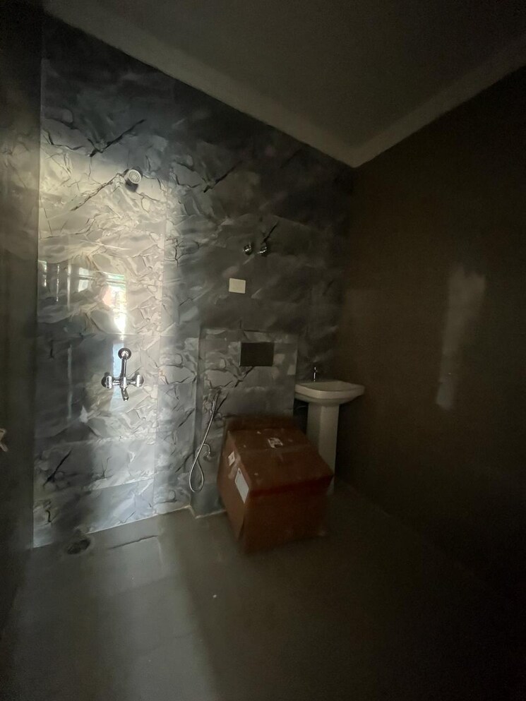 Bathroom, cosmos-floors 2 Bedroom 1300 Sq.Ft. Builder Floor In Sector 52 Gurgaon 8390026