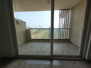 Room in 3.5 BHK Apartment at Beverly Golf Avenue, Mohali Sector 65 – for Sale