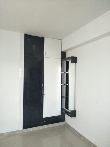 Room in 3 BHK Apartment at ROF Aalayas, Sector 102 – for Rent