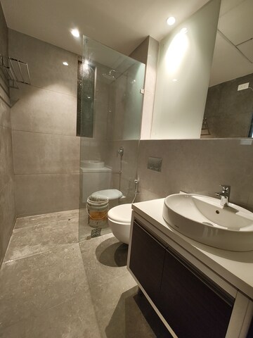 Bathroom in 3.5 BHK Apartment at Beverly Golf Avenue, Mohali Sector 65 – for Sale