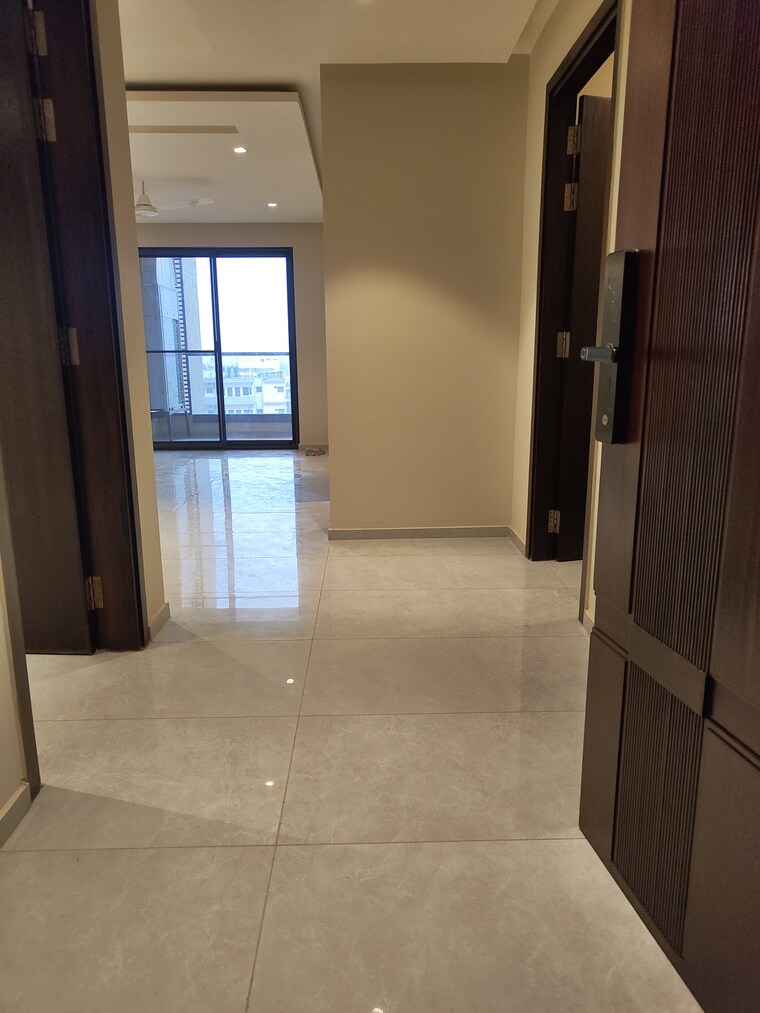 Kitchen, beverly-golf-avenue 3.5 Bedroom 2672 Sq.Ft. Apartment In Mohali Sector 65 Chandigarh 8390101