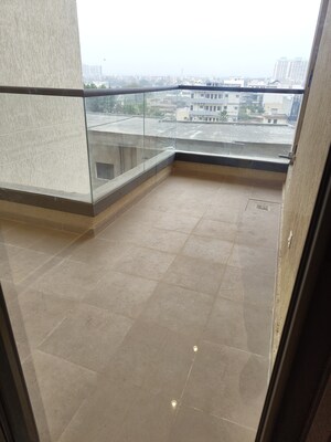 Room in 3.5 BHK Apartment at Beverly Golf Avenue, Mohali Sector 65 – for Sale