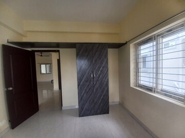 Room in 3 BHK Apartment at Kondapur – for Rent