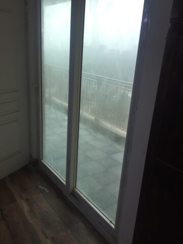 Building Lobby in 3 BHK Apartment at Mahaluxmi Migsun Ultimo, Omicron Iii Greater Noida – for Sale