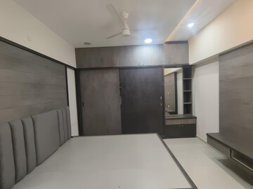 Room in 3 BHK Apartment at Raheja Vistas, Nacharam – for Rent