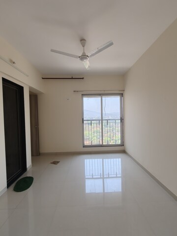 Room in 2 BHK Apartment at Vihang Valley Phase 3, Kasarvadavali – for Rent