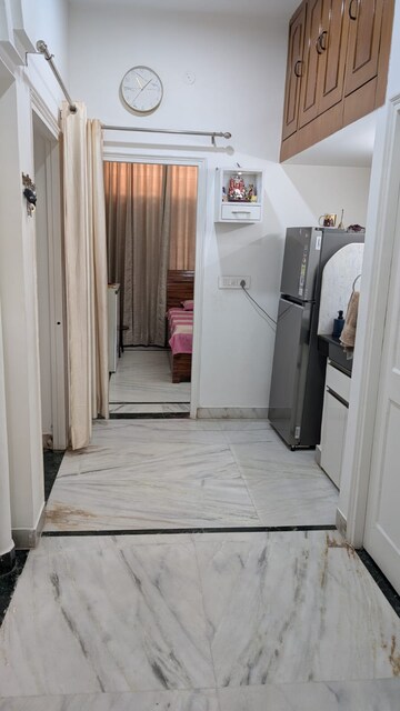Building Lobby in 2 BHK Builder Floor at Sector 40 – for Rent