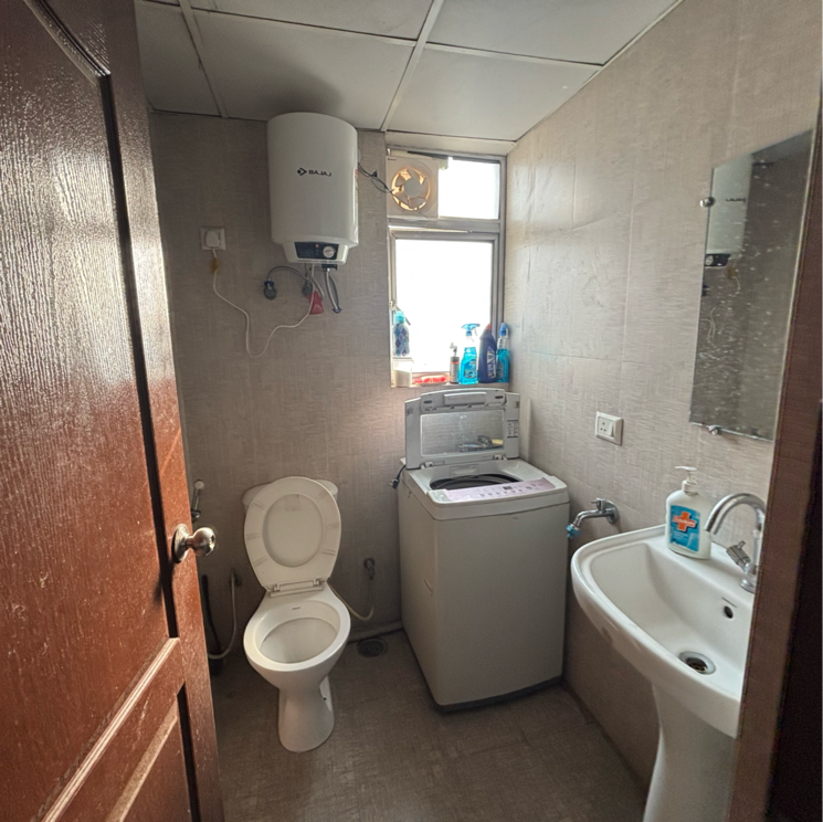 Bathroom, aditya-urban-homes 1 Bedroom 334 Sq.Ft. Apartment In Shahpur Bamheta Ghaziabad 8390434