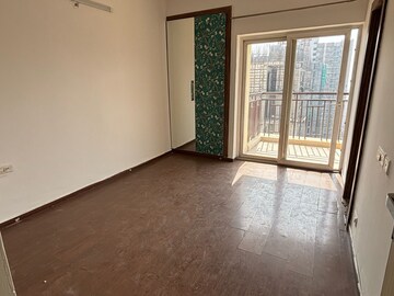 Room in 2.5 BHK Apartment at Galaxy Vega, Tech Zone 4 Greater Noida – for Sale
