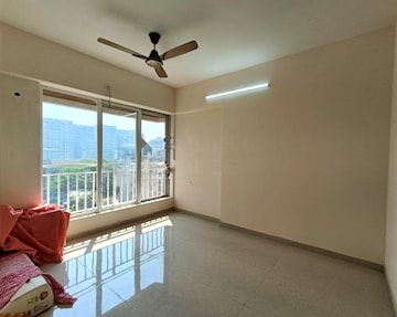 Room in 2 BHK Apartment at Drushti Sapphire, Ghatkopar East – for Rent