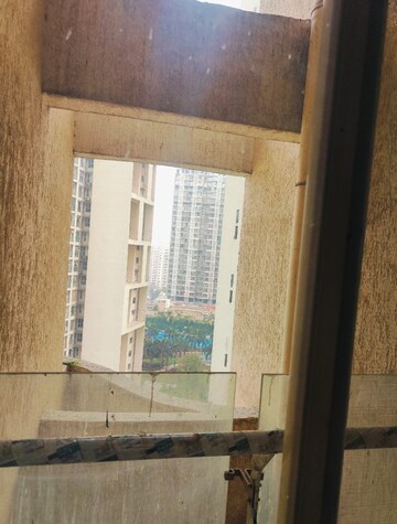 Room in 2 BHK Apartment at B & M Atlantis, Ghansoli – for Sale