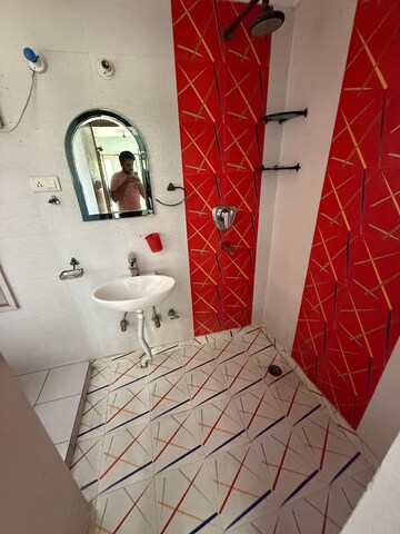 Bathroom in 1 RK Builder Floor at Mayur Vihar Phase 1 – for Rent