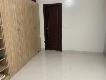 Room in 2.5 BHK Apartment at SJR Blue Waters, Off Sarjapur Road – for Rent