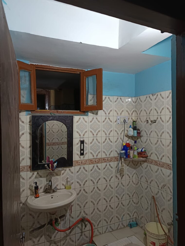 Bathroom, deoli 2 Bedroom 860 Sq.Ft. Apartment In Deoli Delhi 8390974