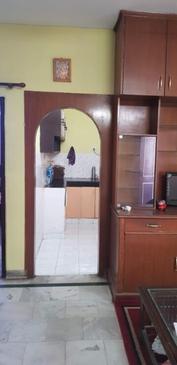 Bathroom in 2 BHK Builder Floor at Unitech South City II, Sector 50 – for Rent