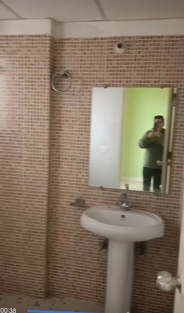 Bathroom, value-meadows-vista 2 Bedroom 1028 Sq.Ft. Apartment In Raj Nagar Extension Ghaziabad 8391027