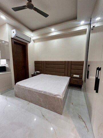 Bedroom in 1 BHK Builder Floor at Ardee City, Sector 52 – for Rent