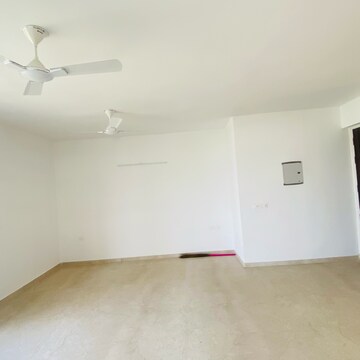 Room in 3 BHK Builder Floor at Omaxe New Chandigarh, Mullanpur – for Rent