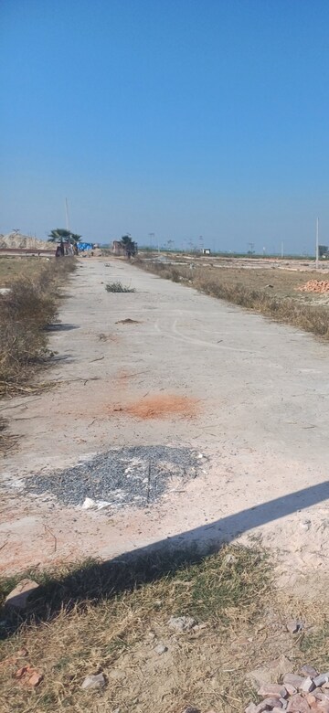  Plot For Sale in Jewar