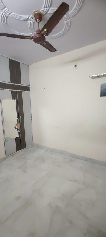 Room in 2 BHK Independent House at Dilshad Garden – for Rent