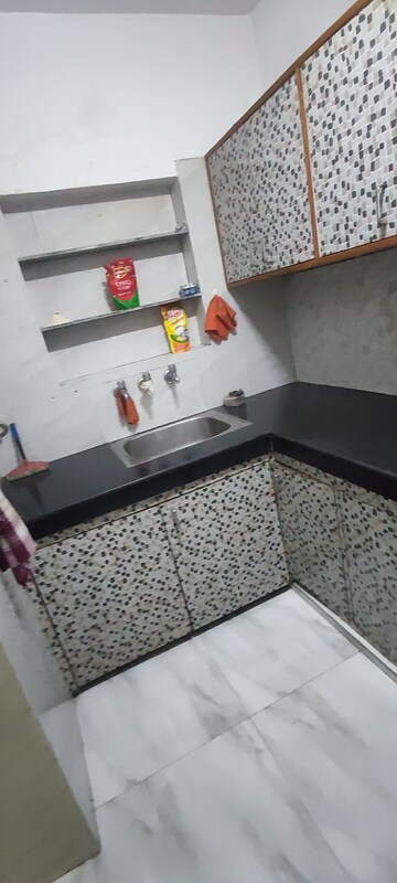 Furnished Amenities in 2 BHK Independent House at Dilshad Garden – for Rent