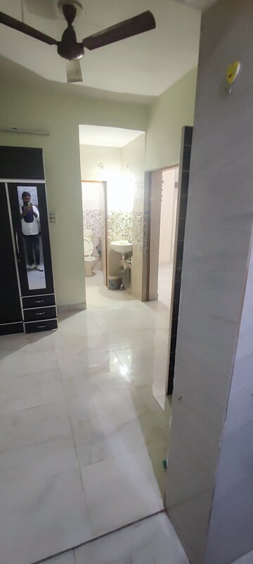 Room in 2 BHK Independent House at Dilshad Garden – for Rent