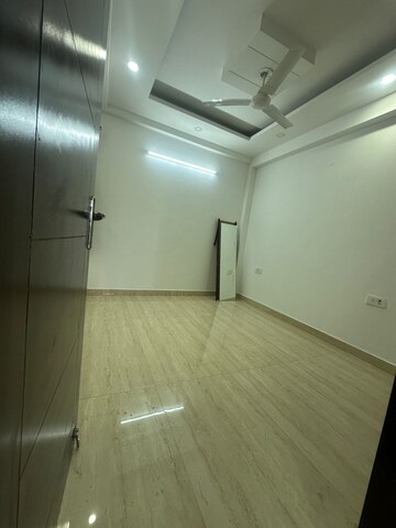 Room in 2 BHK Builder Floor at Freedom Fighters Enclave – for Rent