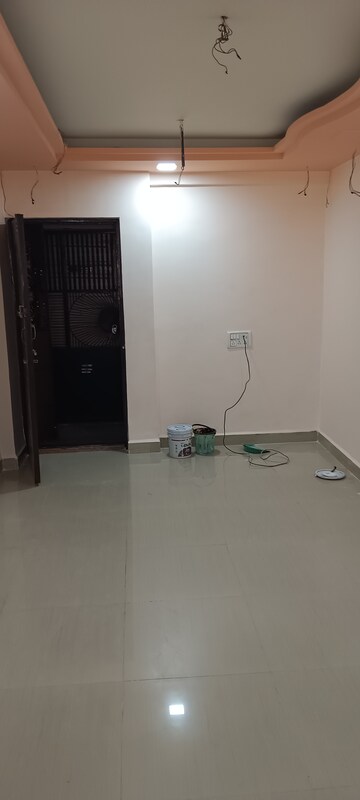 Furnished Amenities in 1 BHK Apartment at Thane West – for Sale