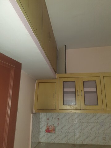 Room in 3 BHK Independent House at Sector 16 – for Rent