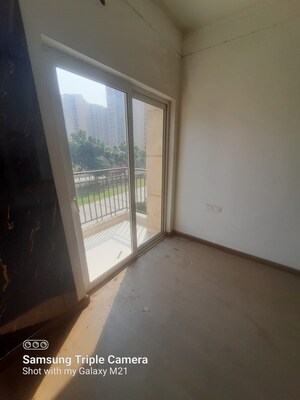Room in 2 BHK Apartment at ATS Allure, Sector 22d Yamuna Expressway – for Sale
