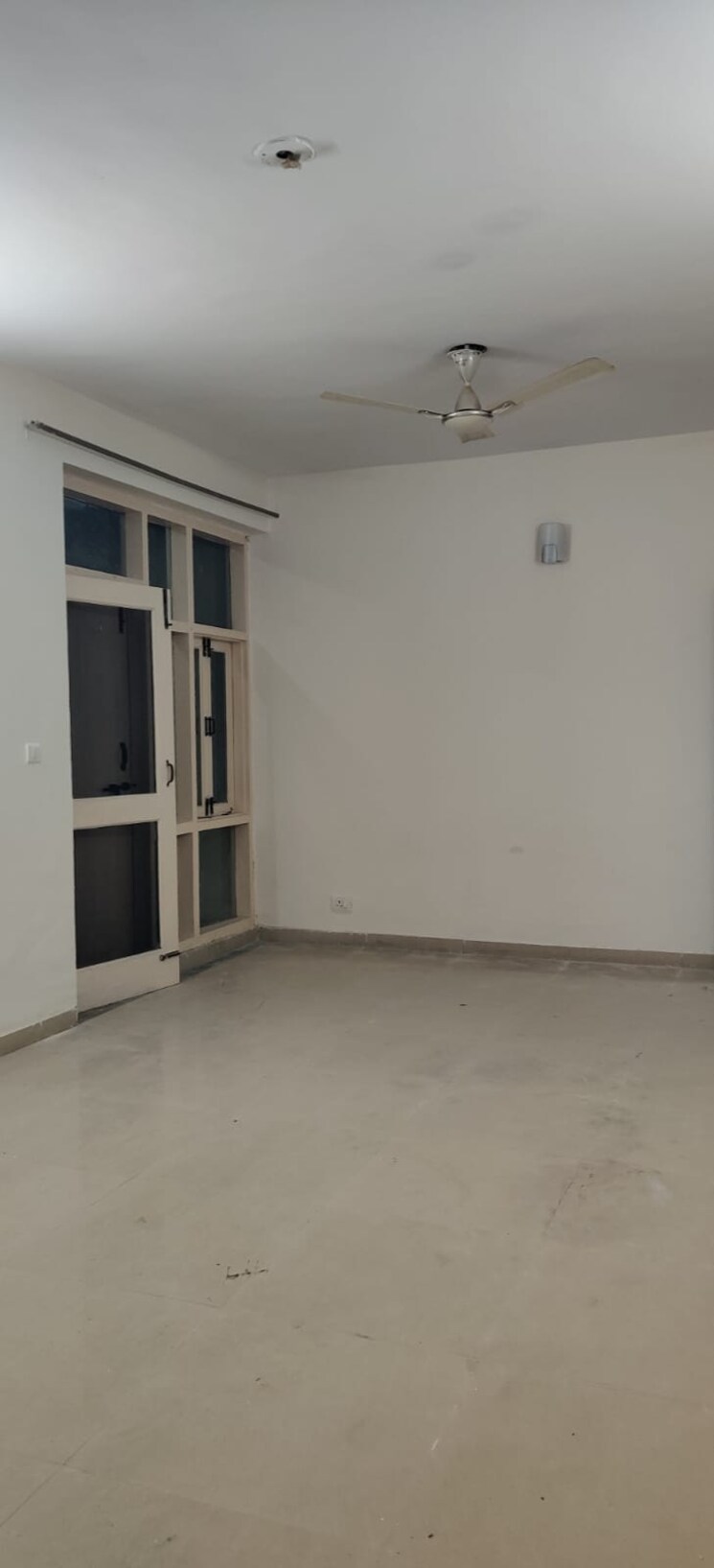 Room, puri-vip-floors 3 Bedroom 1800 Sq.Ft. Apartment In Sector 81 Faridabad 8391380