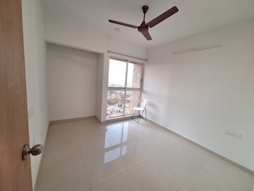 Room in 2.5 BHK Apartment at Lodha Codename Premier, Dombivli East – for Rent