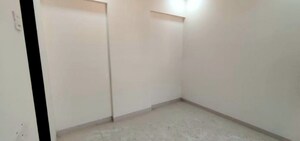 Room in 2.5 BHK Apartment at Mulund East – for Sale
