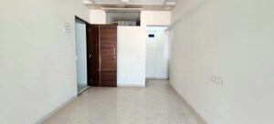 Room in 2.5 BHK Apartment at Mulund East – for Sale