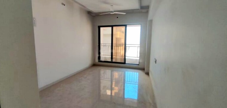 Room, mulund east 2.5 Bedroom 720 Sq.Ft. Apartment In Mulund East Mumbai 8391396