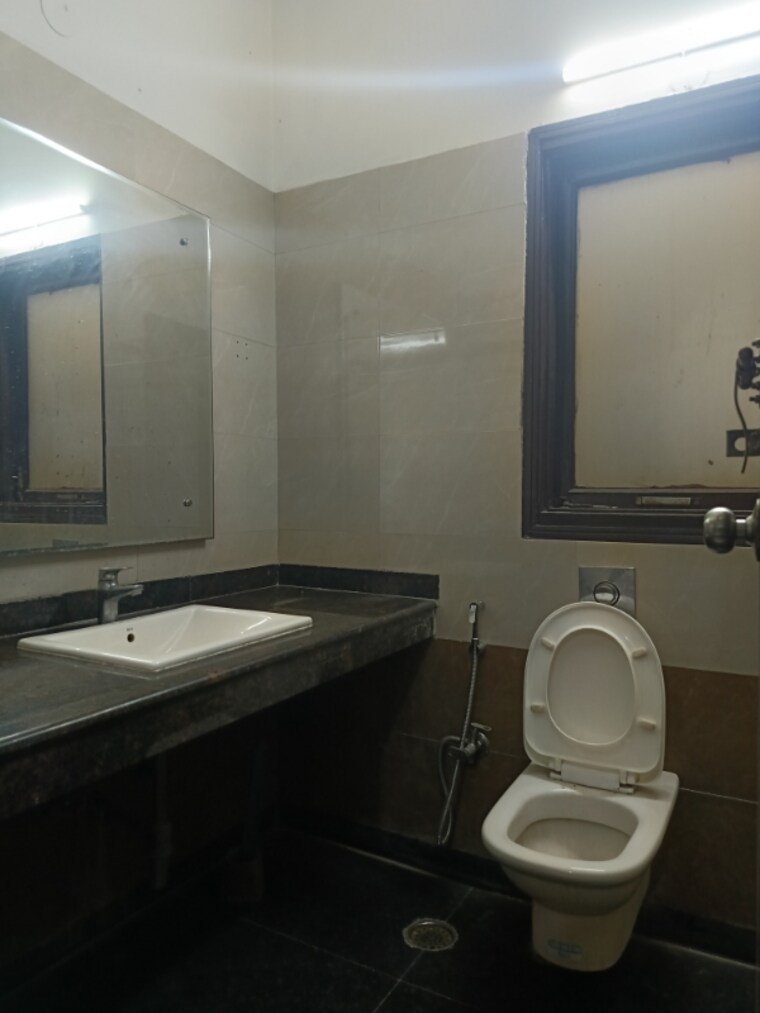 Bathroom, kohli-one-malibu-town-plot 3 Bedroom 1500 Sq.Ft. Builder Floor In Sector 47 Gurgaon 8391543