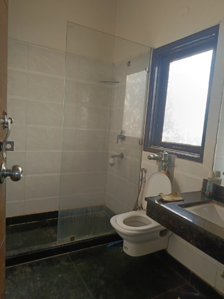 Bathroom, kohli-one-malibu-town-plot 3 Bedroom 1500 Sq.Ft. Builder Floor In Sector 47 Gurgaon 8391543