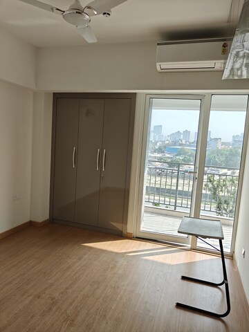 Room in 3 BHK Apartment at Godrej Woods, Sector 43 – for Rent