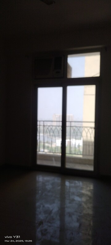 Room in 3 BHK Apartment at Mahagun Mywoods, Sector 16c Greater Noida – for Rent