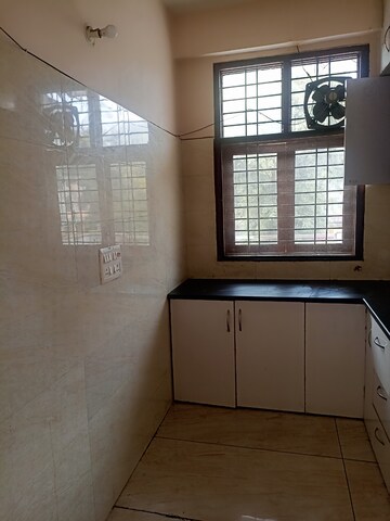 Room in 2 BHK Apartment at Gardenia Glory, Sector 46 – for Rent