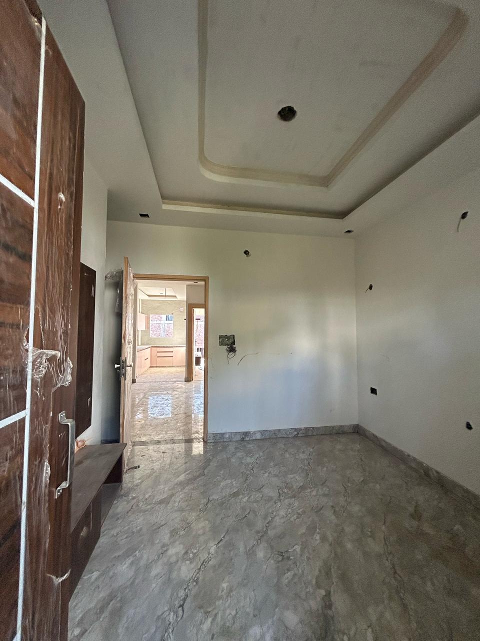 2 BHK Apartment For Sale in Sahastradhara Road 