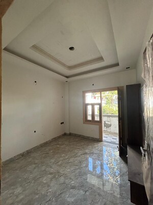 Room in 2 BHK Apartment at Sahastradhara Road – for Sale