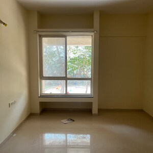 Room in 2.5 BHK Apartment at Nyati Evita, Madhav Nagar – for Sale