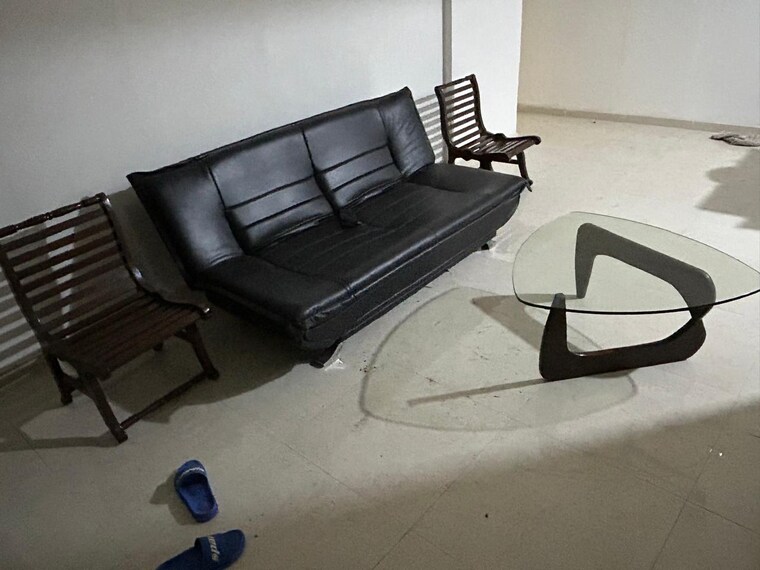 Living Room, signature-the-millennia-2 2 Bedroom 686 Sq.Ft. Apartment In Sector 37d Gurgaon 8391652