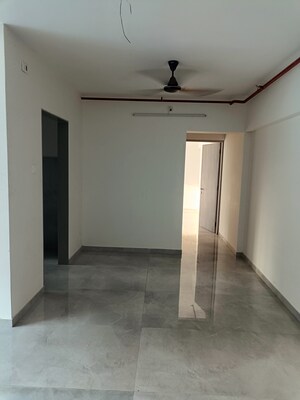 Room in 2 BHK Apartment at K Hemani Login, Kandivali West – for Sale