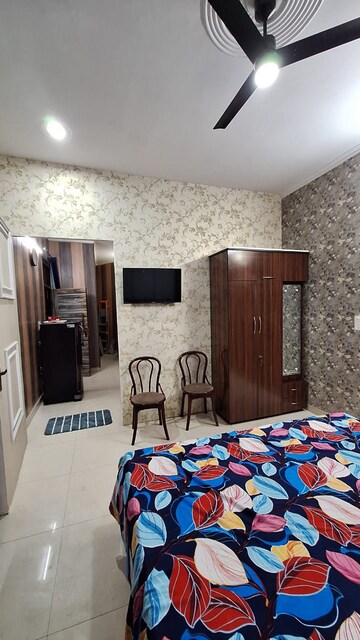 Bedroom in 1.5 BHK Builder Floor at Guru Nanak Enclave, Dhakoli Village – for Rent