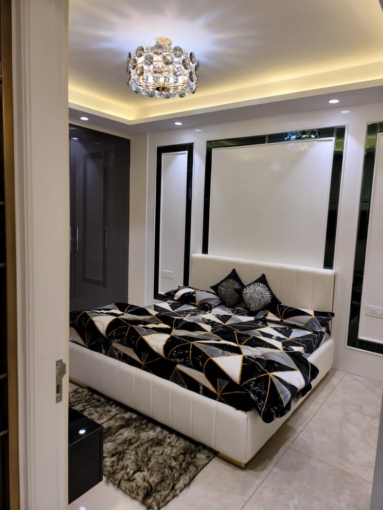 Bedroom, roseate-homes 3 Bedroom 216 Sq.Yd. Builder Floor In Ghazipur Zirakpur 8391758
