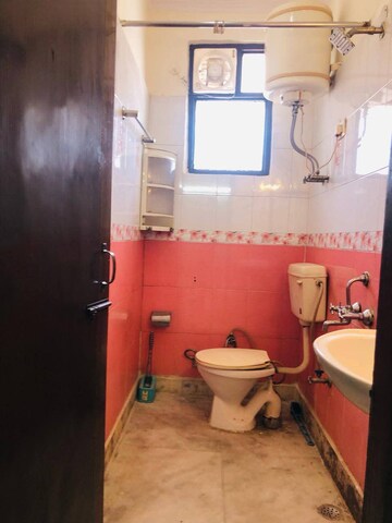 Attached Bathroom in 1 BHK Builder Floor at Freedom Fighters Enclave – for Rent