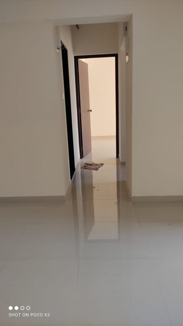 Room in 1 BHK Apartment at Raunak Heights, Ghodbunder Road – for Rent